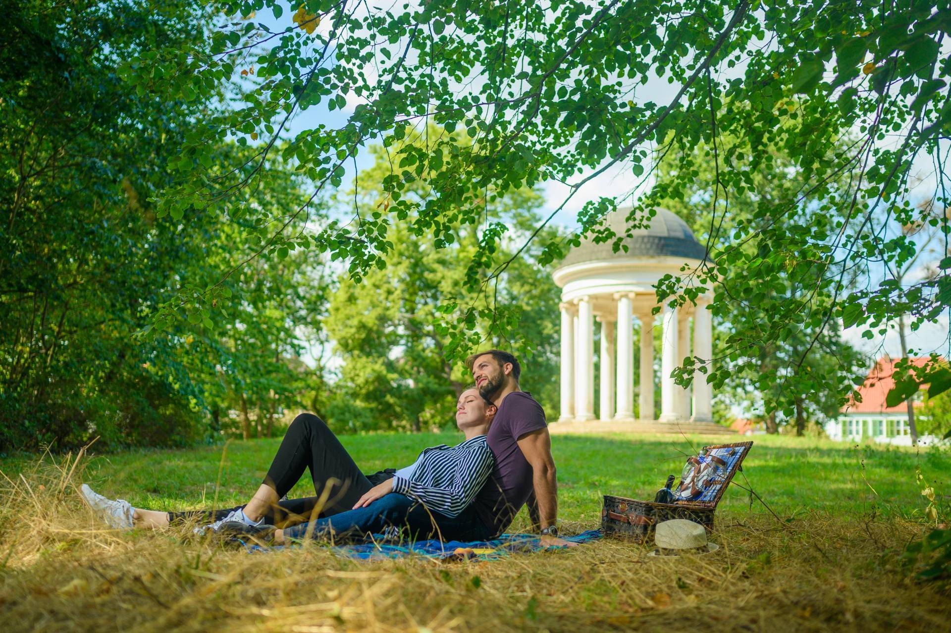 Paar im Georgengarten Dessau