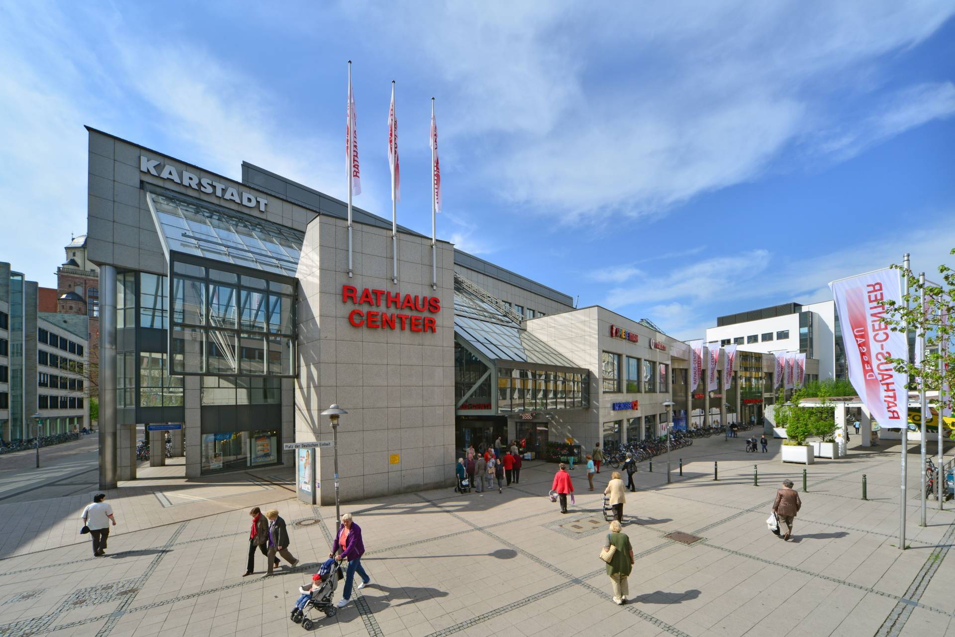 Eingang zum Rathaus-Center Dessau