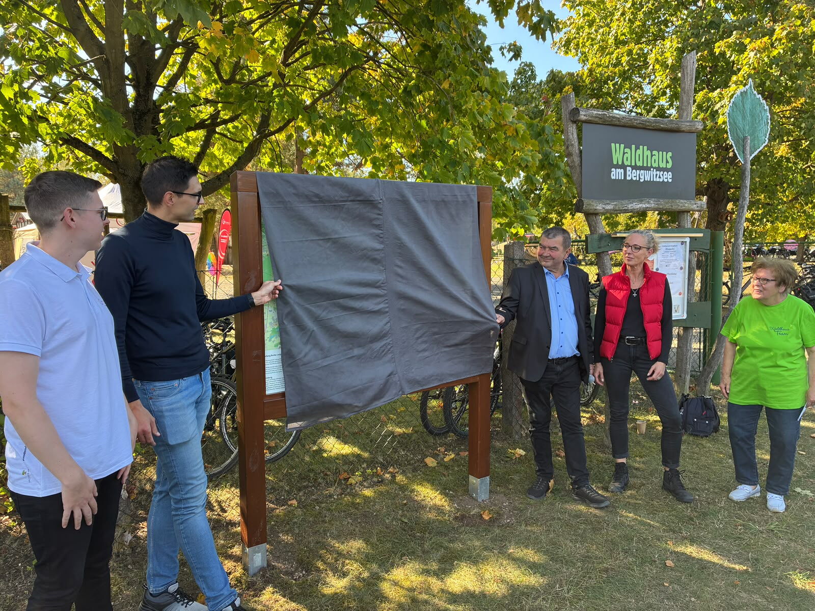Neue Infotafel am Berlin-Leipzig-Radweg in Bergwitz eingeweiht