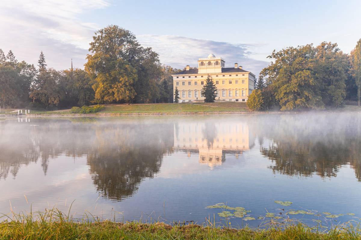 Schloss Wörlitz im Herbst Schloss Wörlitz im Herbst