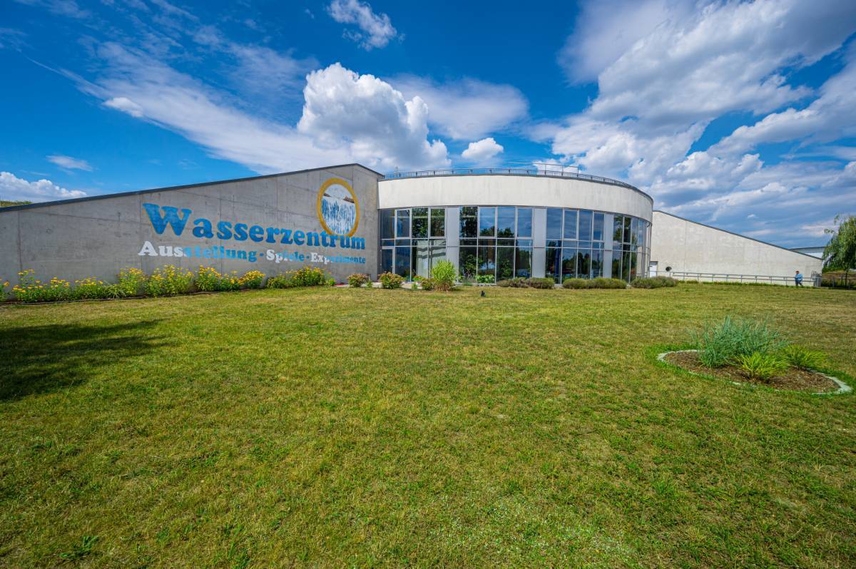 Blick auf das Wasserzentrum Bitterfeld