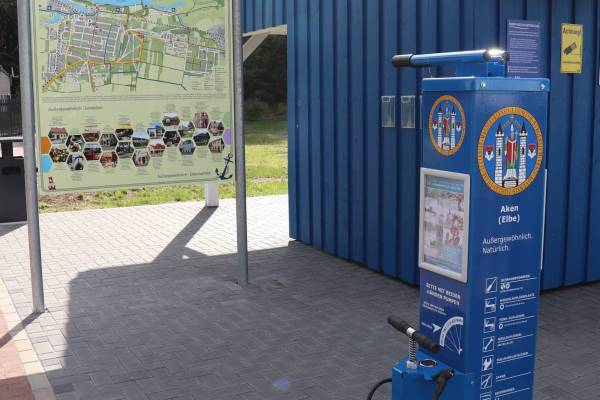 Fahrrad-Servicepunkt am Wasser- und Gesundheitspark Aken